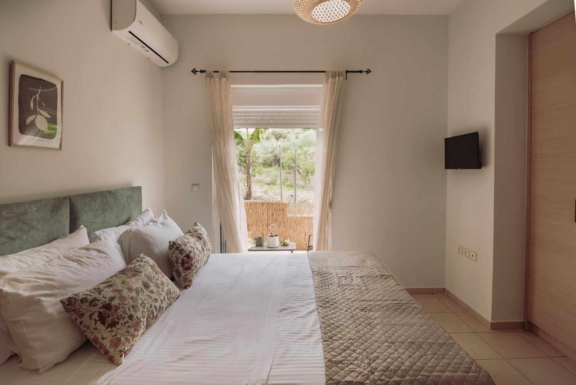 Summer Blue Apartments Chania Chrissi Akti Chania Exterior foto